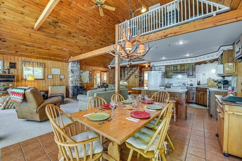 Dining Table | Dishes & Flatware Provided | 2-Story Home