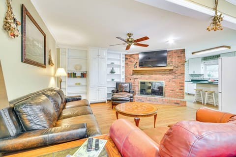 Greensboro Vacation Rental | 4BR | 2BA | Stairs Required | 2,000 Sq Ft