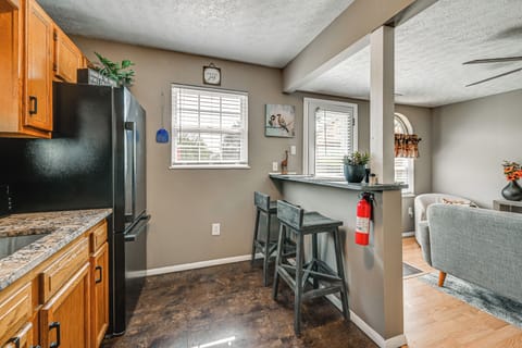 Kitchen | Drip & Keurig Coffee Makers