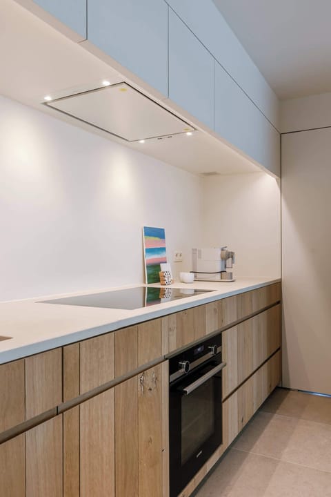 Spacious cooking area