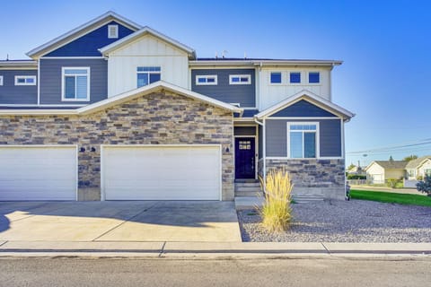 Salt Lake City Vacation Rental | 4BR | 3.5BA | 3,133 Sq Ft | 4 Steps to Enter