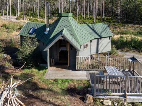 Roof, Cottage, Home, Siding, Hut, Shack, Garden Buildings, Shed, Log Cabin, Outdoor Structure