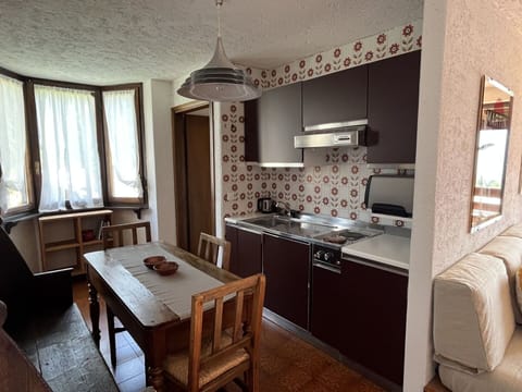 Furniture, Wood, Interior Design, Flooring, Floor, Room, Countertop, Kitchen, Sink, Plumbing Fixture