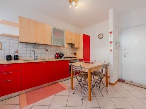 Flooring, Floor, Interior Design, Wood, Furniture, Ceiling, Kitchen, Room, Kitchen Appliance, Cabinetry