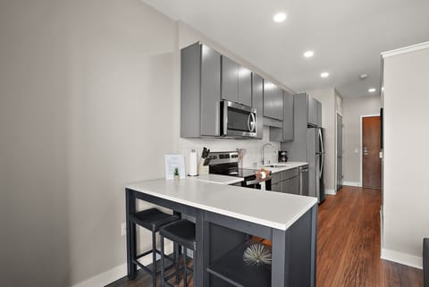 Fully Equippe Kitchen