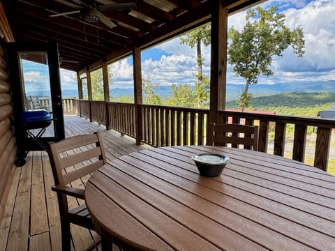 Porch Retreat: Savor mountain views from this inviting porch, perfect for morning coffee or evening chats!