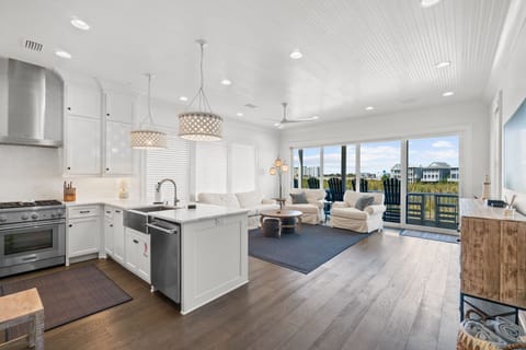 Kitchen - Living Room - Plenty of Seating for All