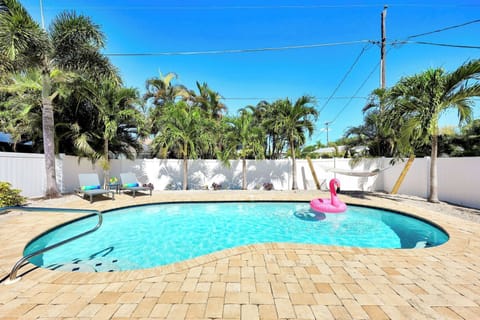 Relax in the Florida sun, float in the pool, and unwind in total privacy