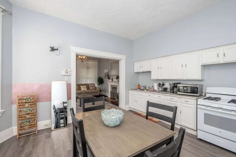 The inviting eat-in kitchen offers ample space & all the comforts of home​