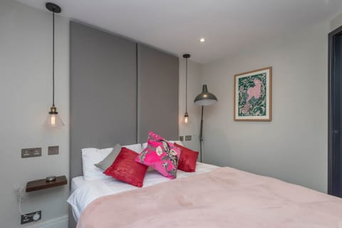 38 55A UpperMontagu