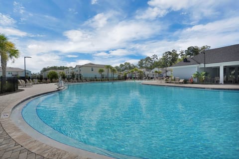 Relax, splash, and make memories. Take a 5-minute walk from the house