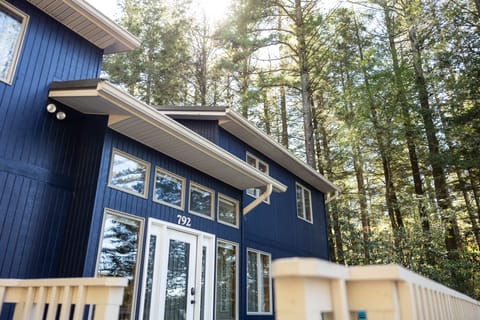 BlueAnchorByJFP2025 271