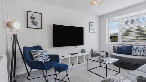 Living Room / Lounge