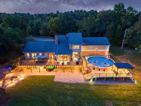 Welcome to Charred Oak Lodge