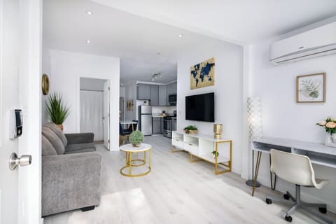 Spacious living room with queen pull out sleeper couch
