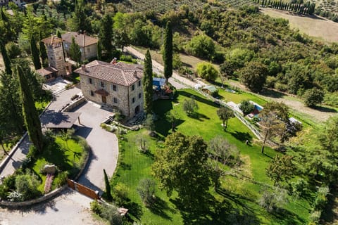 Bird eye's view of the Le Rondini's hectare estate within town