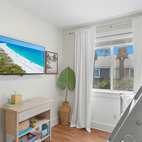 Palm Haus Bunk Room Destin TV View