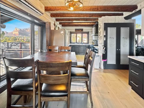 Dining Table with Red Rock Views!
