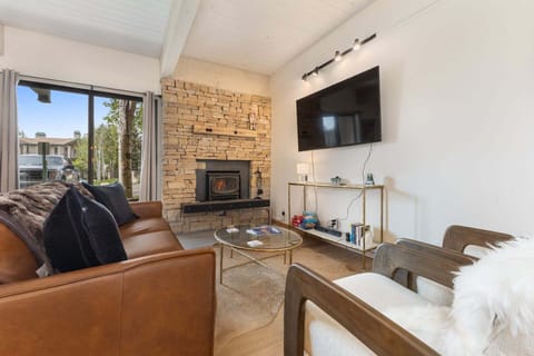 A Living Room where Luxury meets Comfort