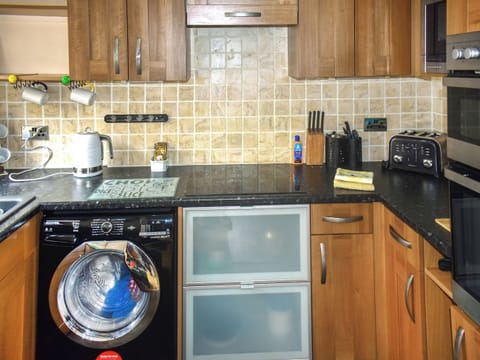 Kitchen | Mariners Cottage, Dawlish