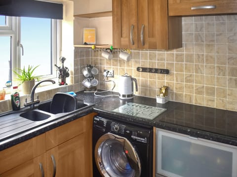 Kitchen | Mariners Cottage, Dawlish