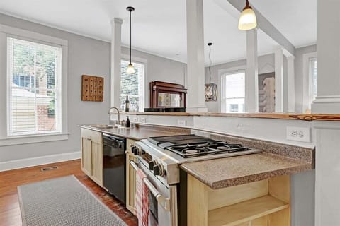 Cook like a pro on the efficient gas stove, perfect for any recipe.