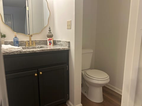 Half Bath-downstairs