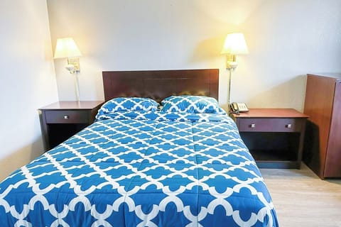 Bedroom. Interior and views may vary based on location and availability