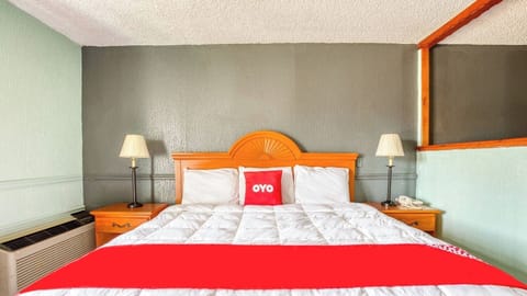 Bedroom. Interior and views may vary based on location and availability