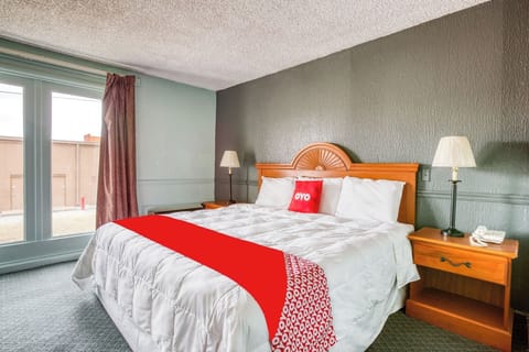 Bedroom. Interior and views may vary based on location and availability