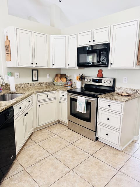 Cook up memories in a full kitchen stocked for every craving.