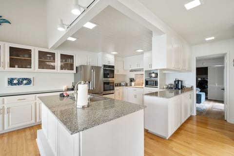 Kitchen, Open Concept