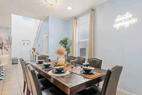 Big table, bigger laughs. Whether it’s family feasts or takeout nights, this dining space was built for togetherness.