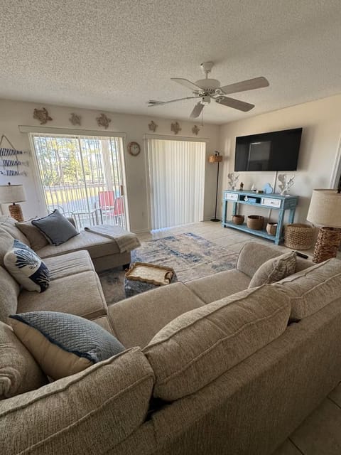 Living Room I Private Balcony