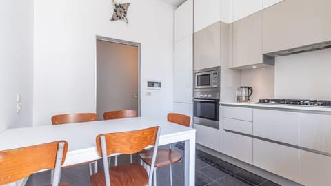 cucina condivisa
abitabile ed attrezzata