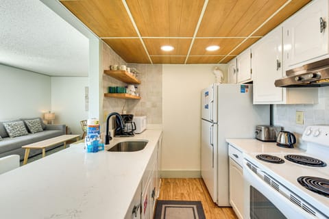 Kitchen | Cooking Basics | Blender | Drip Coffee Maker