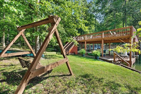 Private Dock View- Available for guest use- Summer months