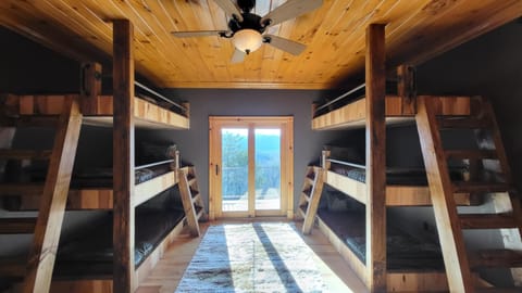 Selah Vista Grand Bunk room