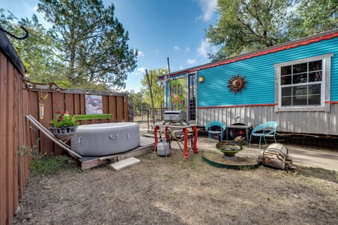 Austin Vacation Rental | Studio | 1BA | Steps Required | 200 Sq Ft