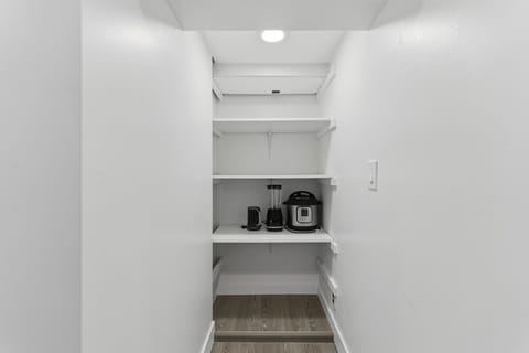 Full Size Pantry