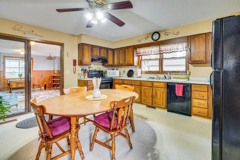 Kitchen | Main Floor | Dishwasher | Keurig Coffee Maker