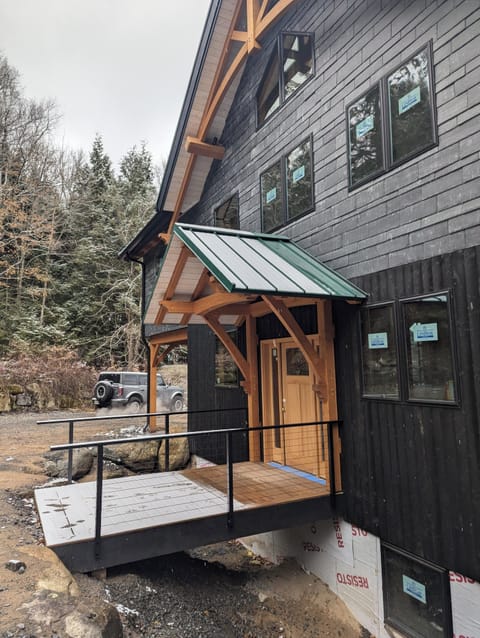 Front door, side view (window stickers are no longer there)