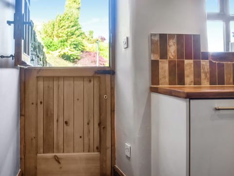 Kitchen area | Quarry Cottage, Barnoldswick
