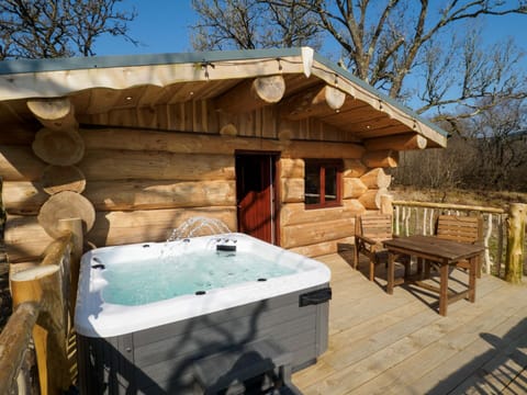 Private hot tub