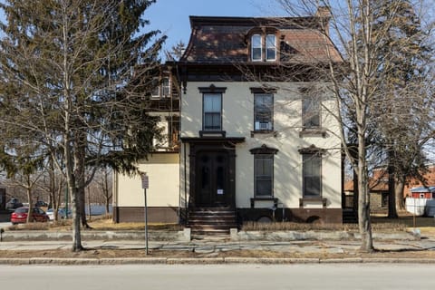Front of the building from 2nd ave.