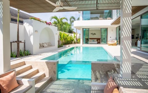 Moca Villa Brand New 4 Bedroom Ultra Modern (7061)