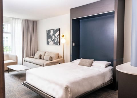 Bedroom with Queen Bed