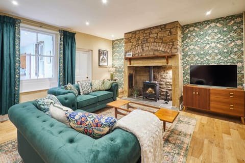 Sonsy Cottage, Alnmouth - Host & Stay