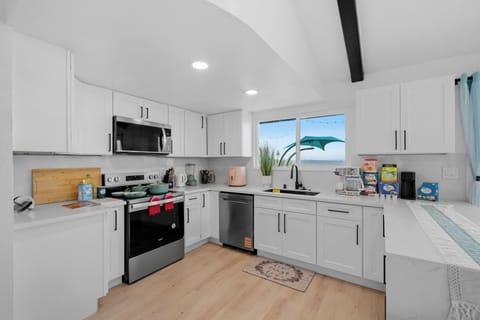 Everything you need for home-cooked meals is ready and waiting.