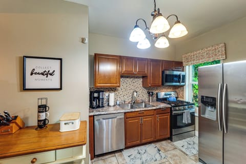 Kitchen | Dual Drip/Single-Serve Coffee Maker | Dishwasher | Cooking Basics